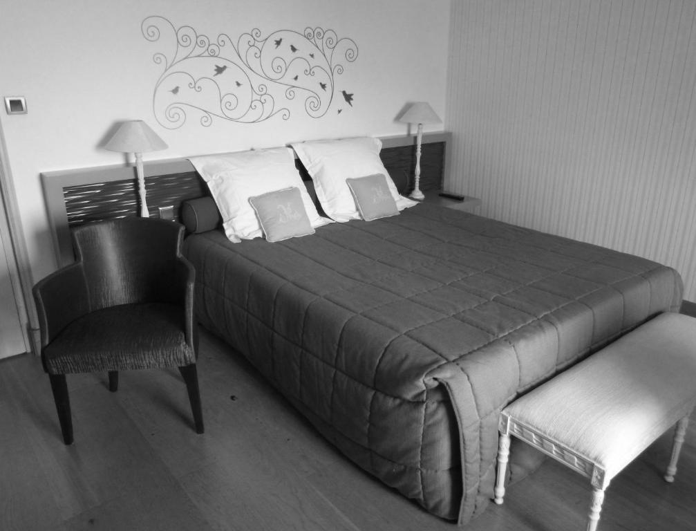Logis Hotel Le Relais Louis XI Meung-sur-Loire Room photo