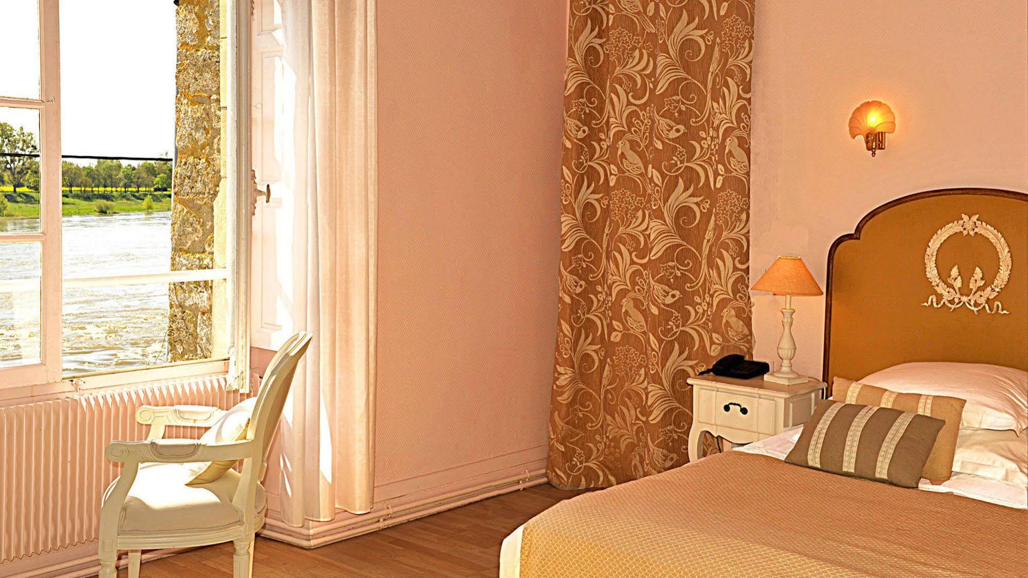 Logis Hotel Le Relais Louis XI Meung-sur-Loire Exterior photo